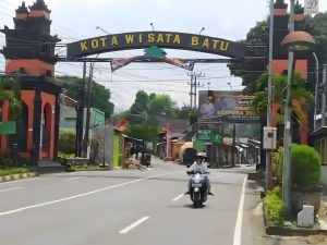 20 Menit dari Jalur Utama ke Kota Wisata Batu